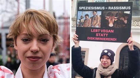 militante veganerin wird gefickt|Militante Veganerin lässt es sich geil besorgen